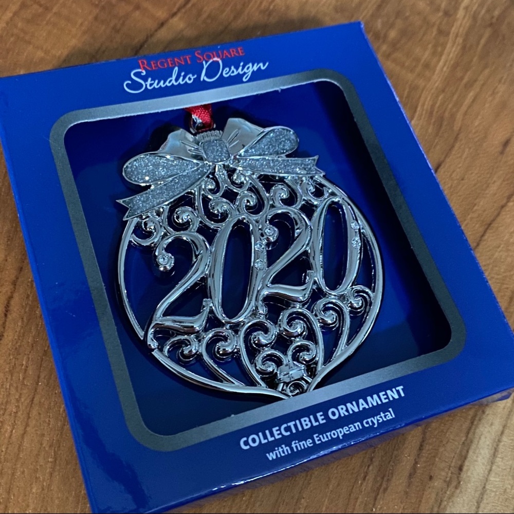 2020 Christmas Ornament with Crystal bow